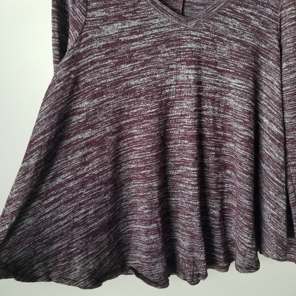 Aerie V Neck Long Sleeve Marled Maroon Flowy Top Size M - Picture 3 of 10